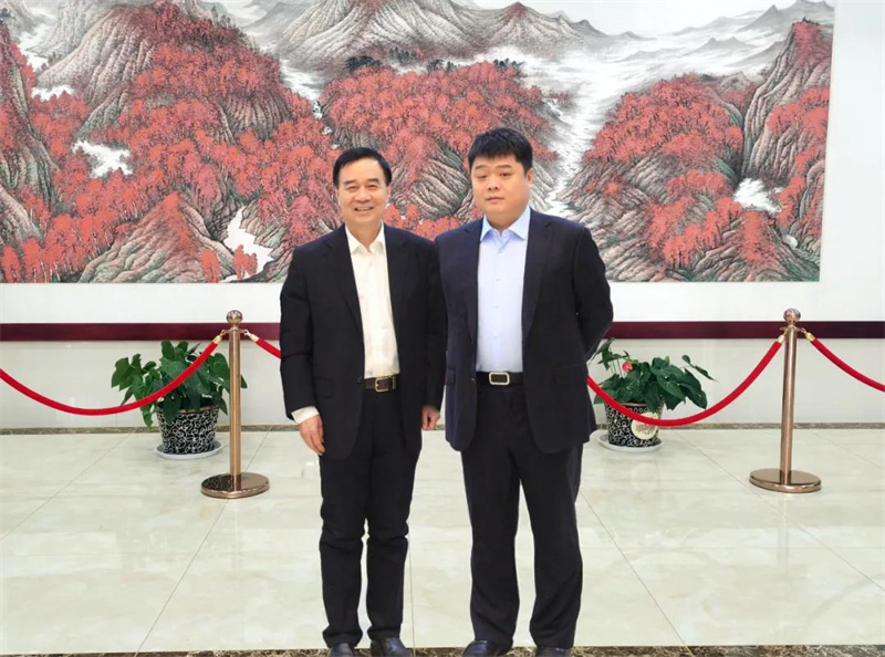 張國(guó)良、張斯緯父子