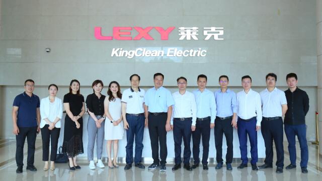  蘇通兩家“地標”企業(yè)的 