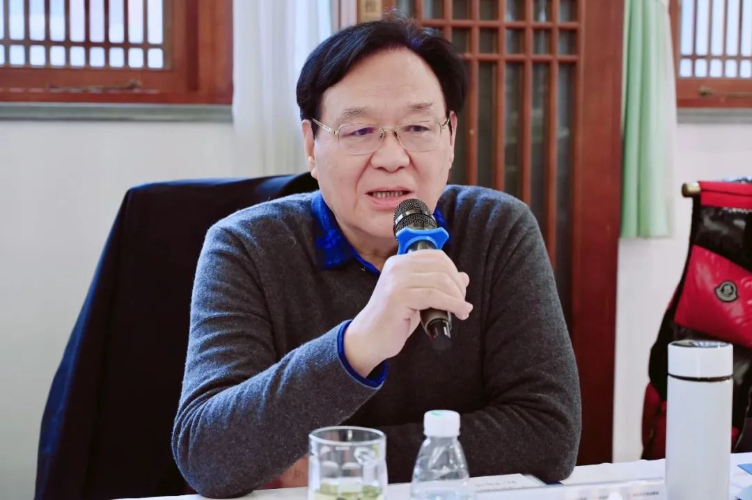 石明達