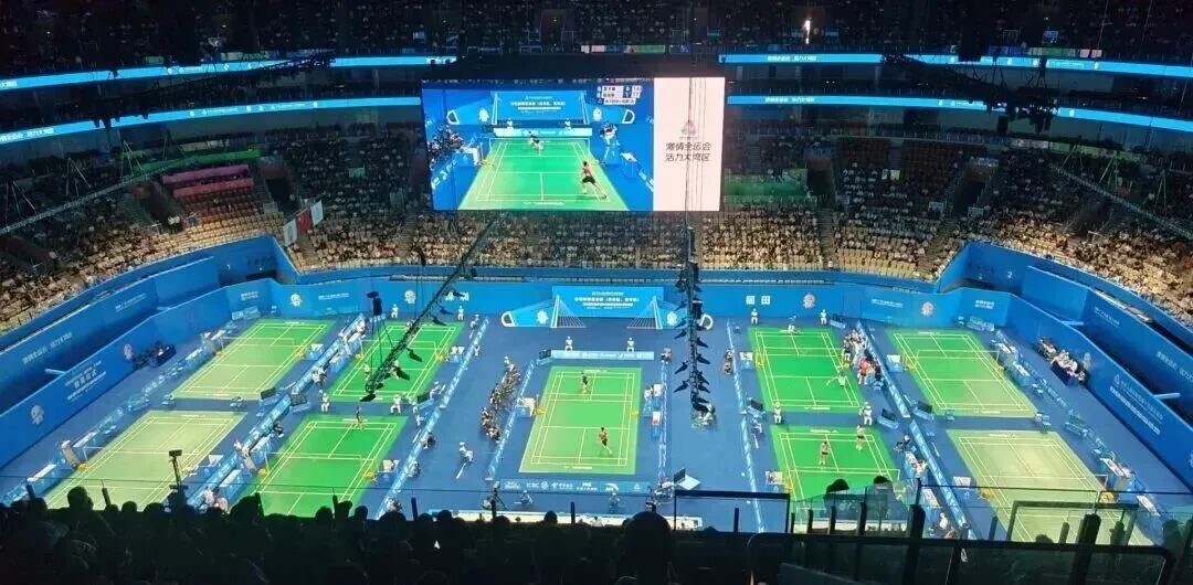  靠一根鋼管，南通父子撬 